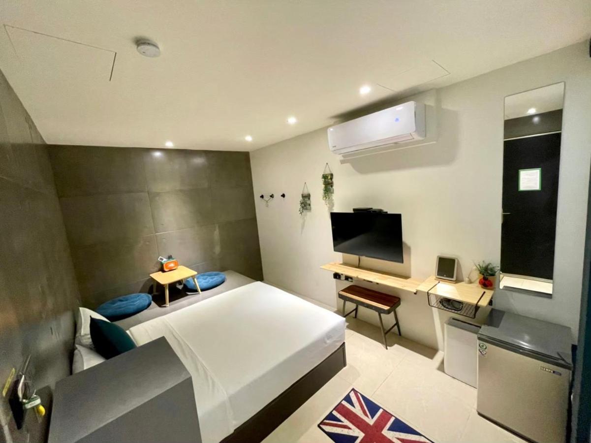 墾丁大灣小舖enjoy Kenting262 Bed & Breakfast Exterior foto